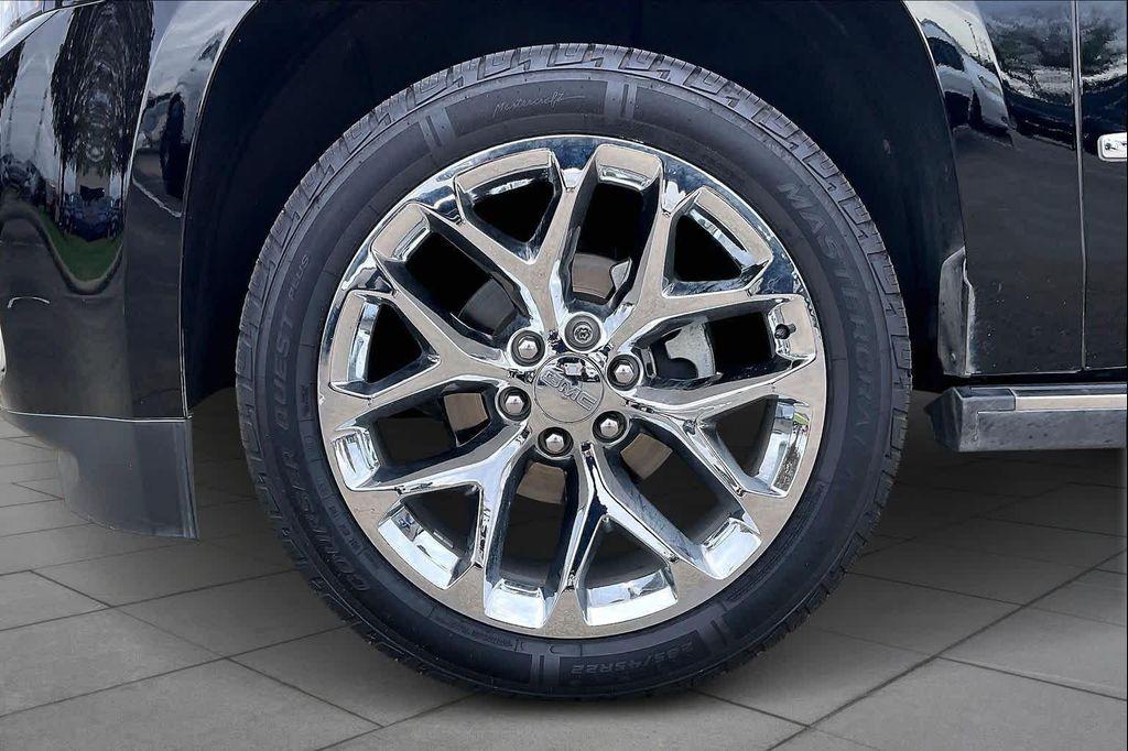 used 2019 GMC Yukon car, priced at $34,995