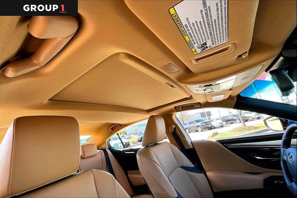 used 2025 Lexus ES 350 car, priced at $43,995