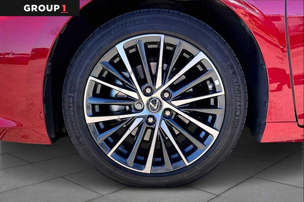 used 2025 Lexus ES 350 car, priced at $43,995