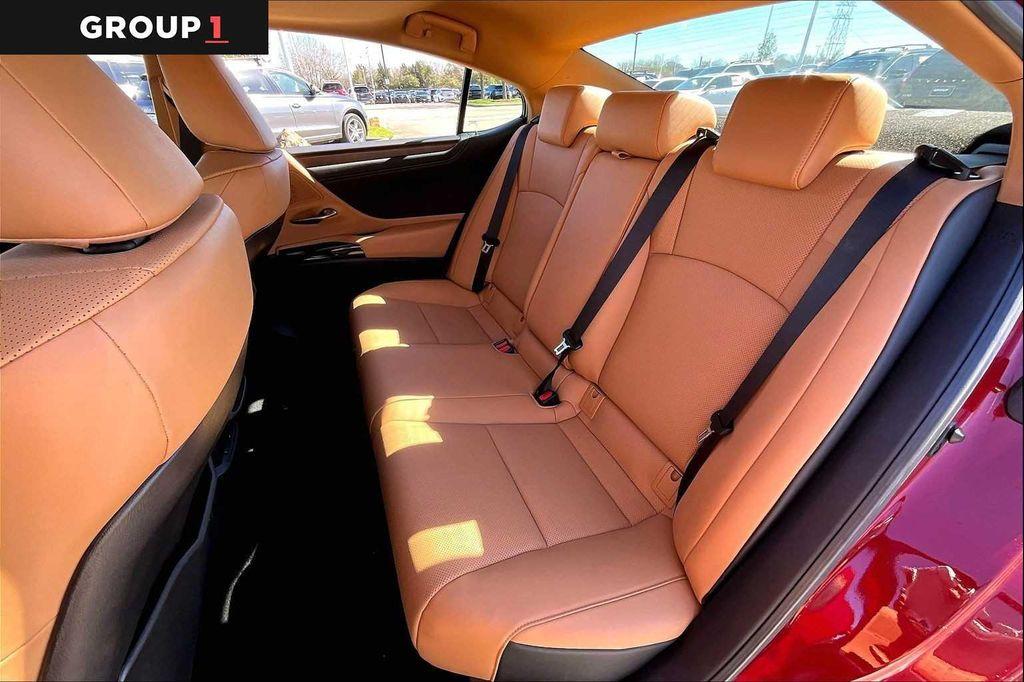 used 2025 Lexus ES 350 car, priced at $43,995