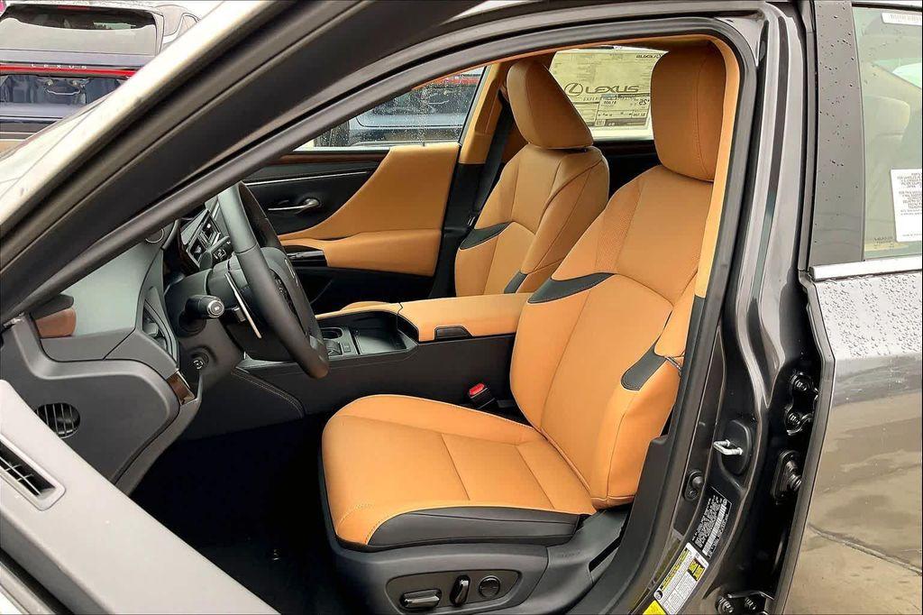 new 2025 Lexus ES 350 car, priced at $49,649