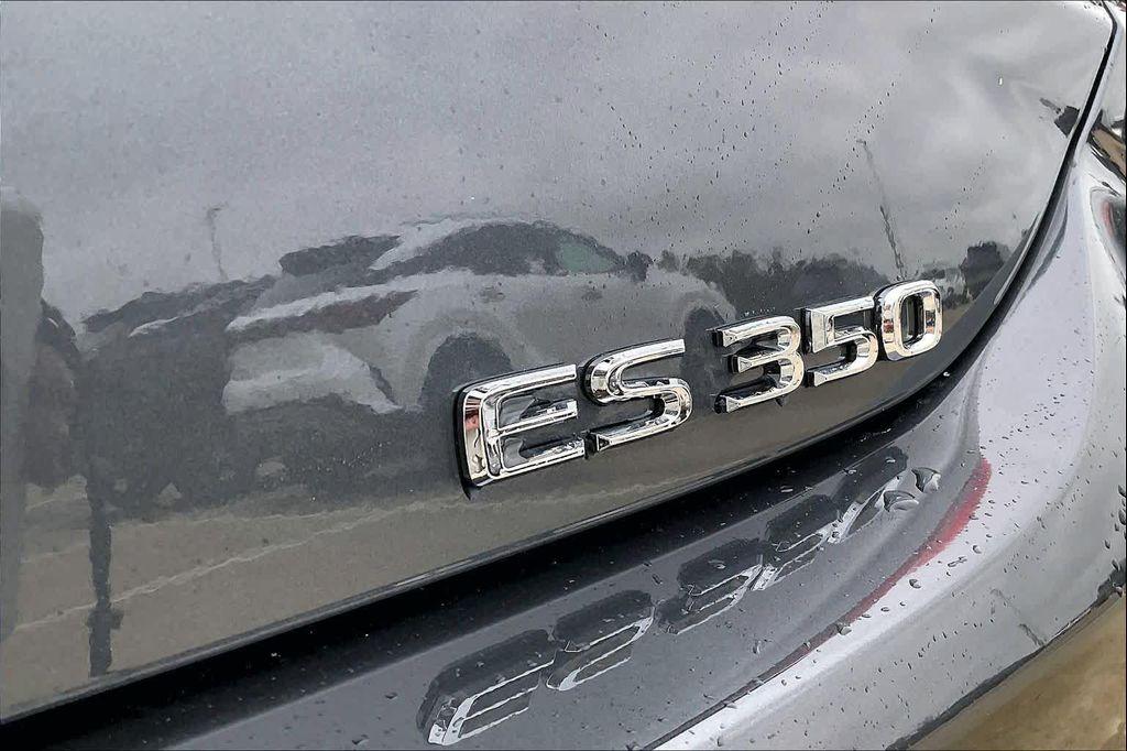 new 2025 Lexus ES 350 car, priced at $49,649