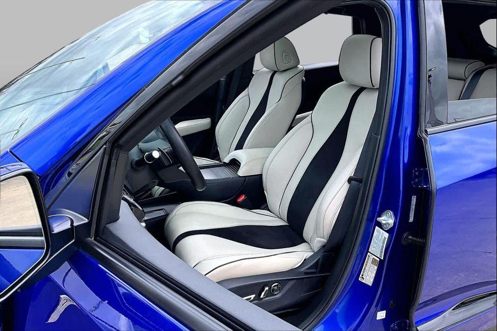 used 2024 Acura RDX car, priced at $43,220