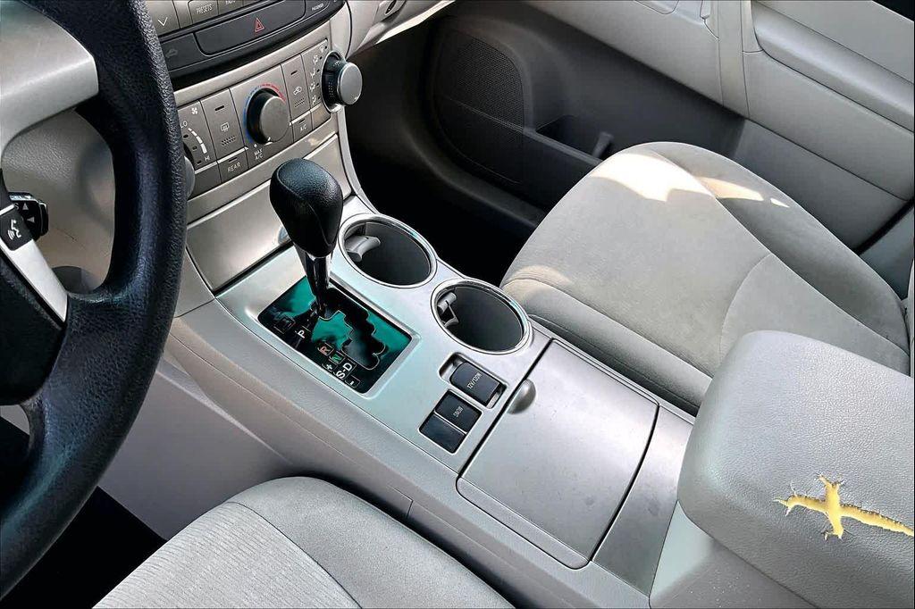 used 2012 Toyota Highlander car, priced at $10,995