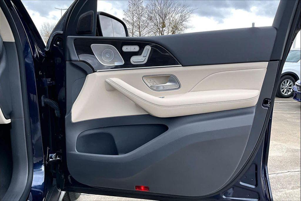 used 2020 Mercedes-Benz GLE 350 car, priced at $30,495