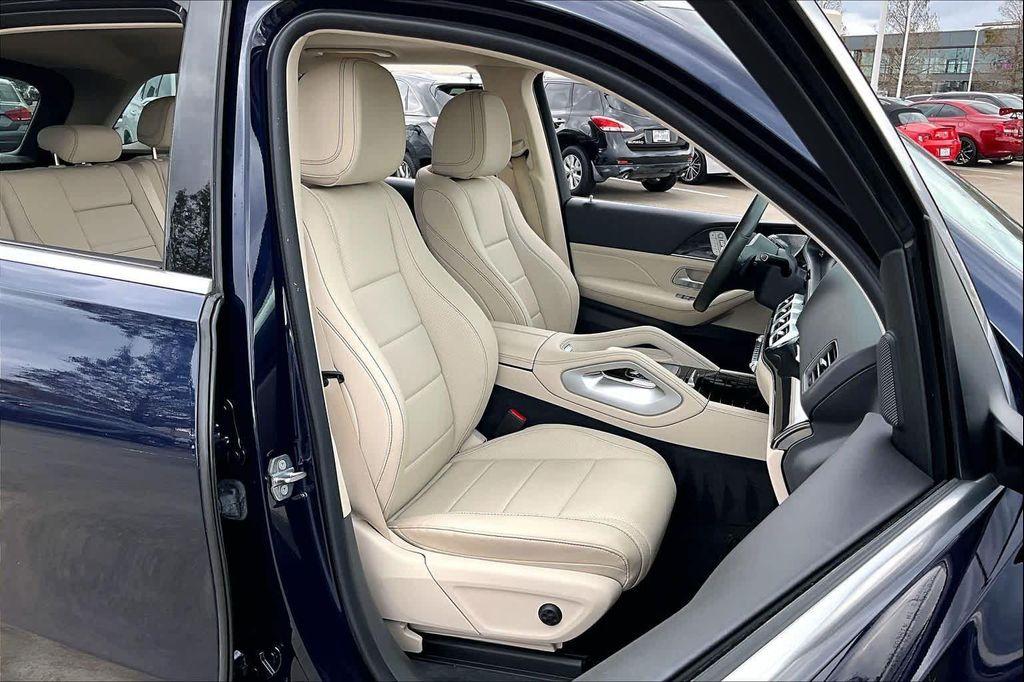 used 2020 Mercedes-Benz GLE 350 car, priced at $30,495