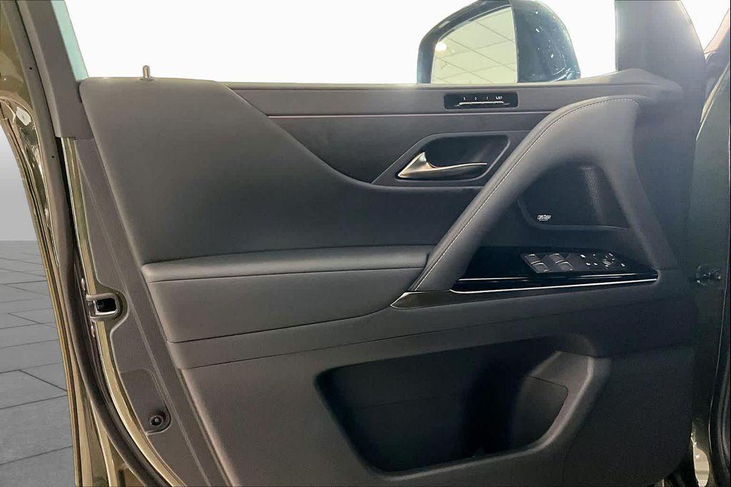 new 2026 Lexus LX 700h car, priced at $124,562