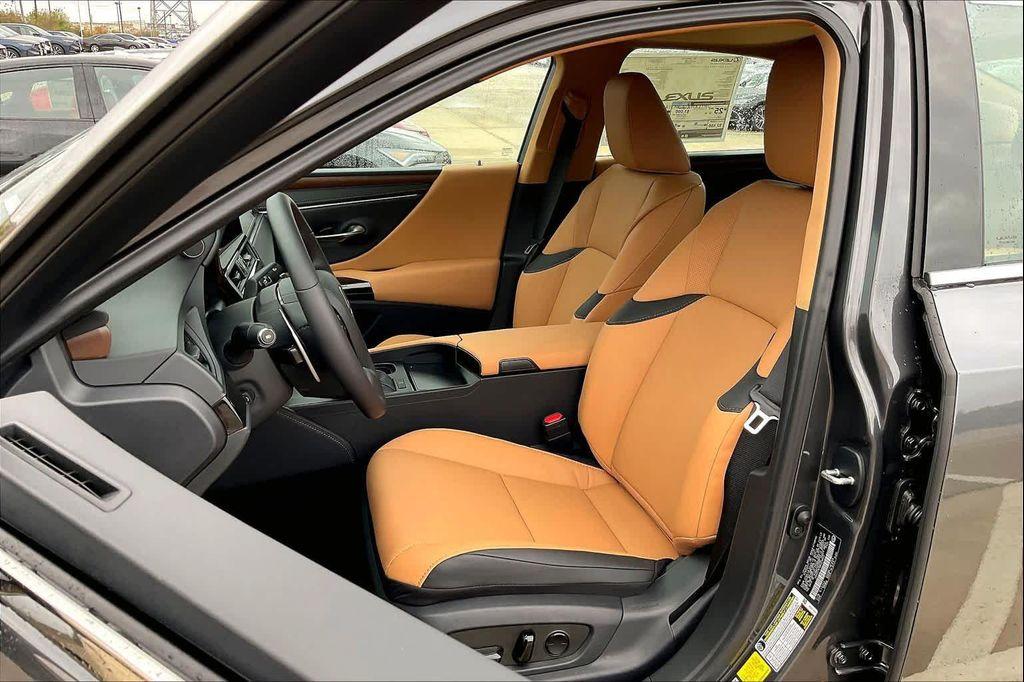 new 2025 Lexus ES 350 car, priced at $49,655