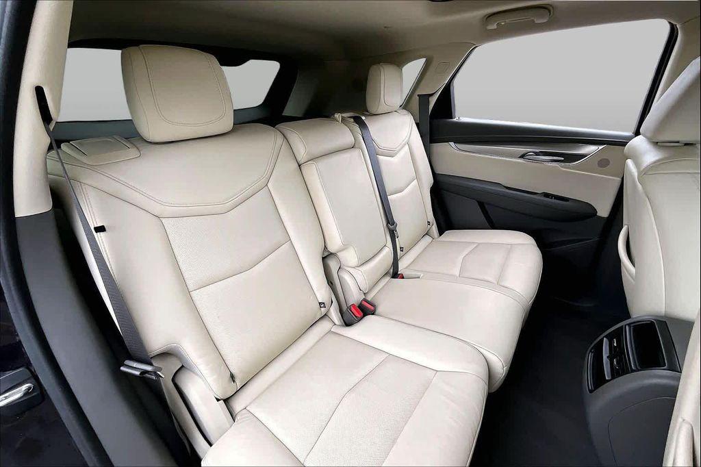 used 2018 Cadillac XT5 car, priced at $21,220