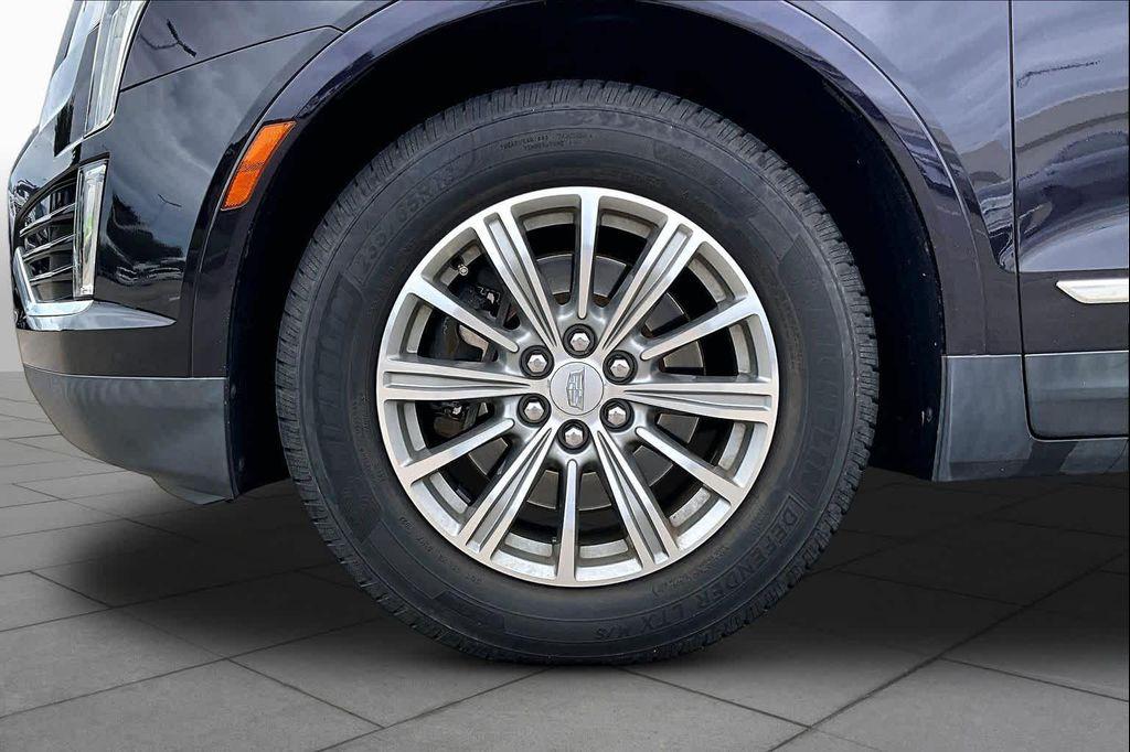 used 2018 Cadillac XT5 car, priced at $21,220