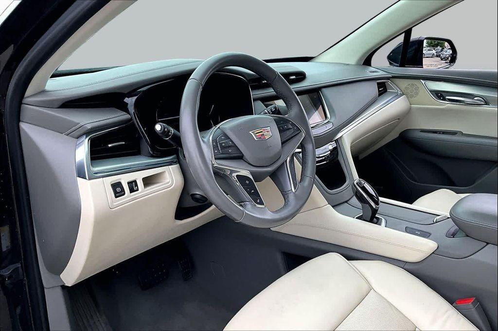 used 2018 Cadillac XT5 car, priced at $21,220