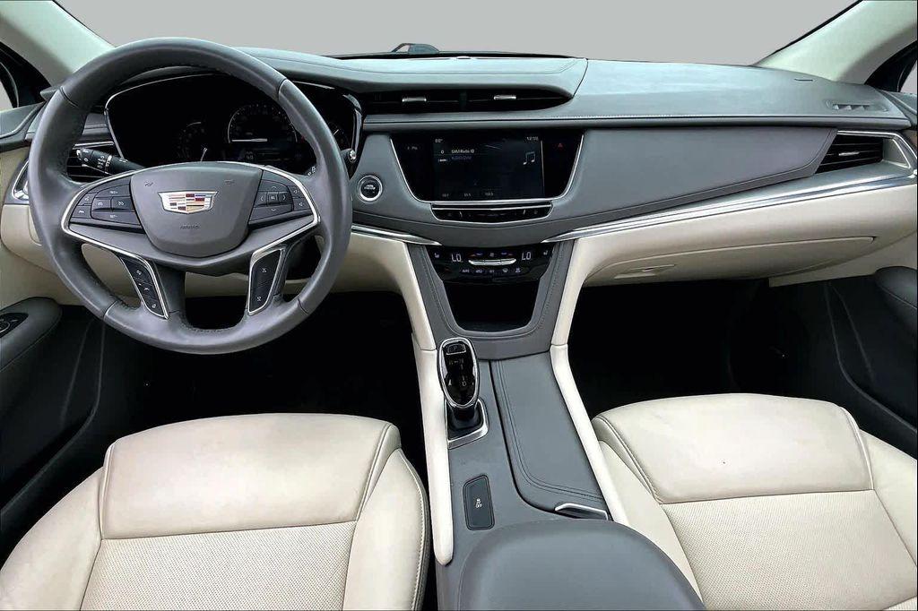 used 2018 Cadillac XT5 car, priced at $21,220