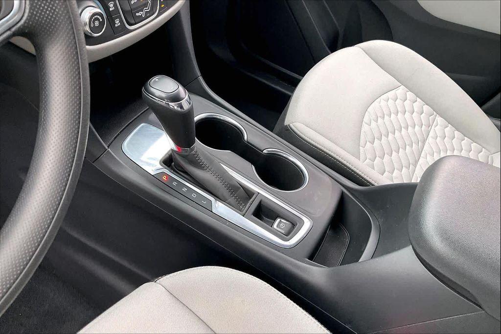 used 2021 Chevrolet Equinox car, priced at $14,995