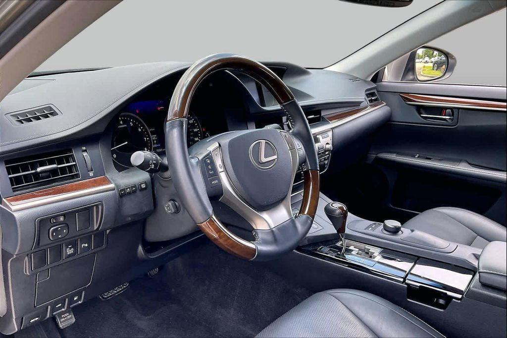 used 2015 Lexus ES 350 car, priced at $21,710