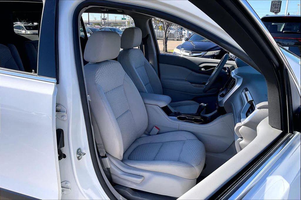 used 2017 GMC Acadia car, priced at $11,995