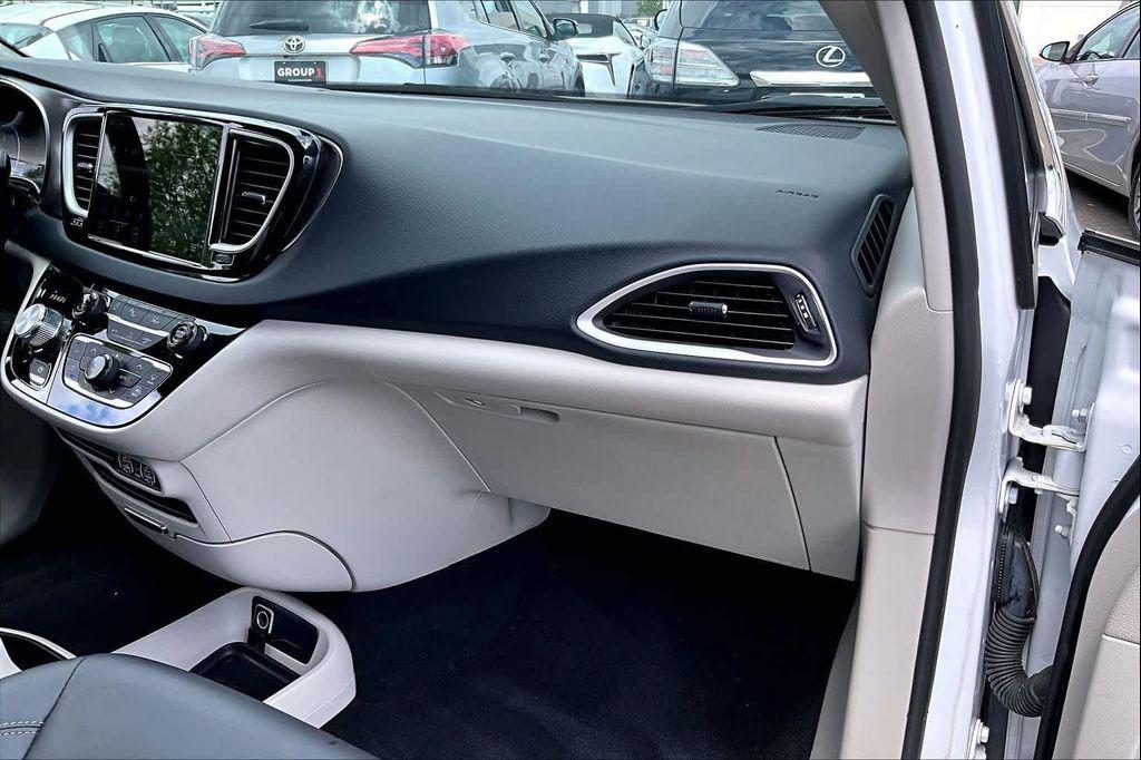 used 2024 Chrysler Pacifica car, priced at $26,220