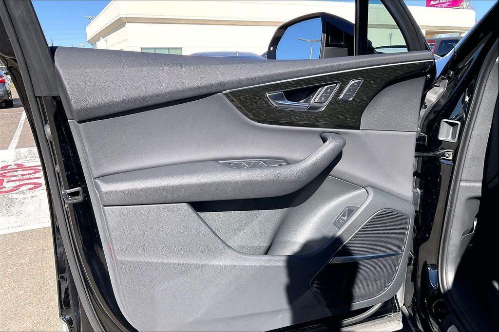 used 2021 Audi Q7 car, priced at $29,831