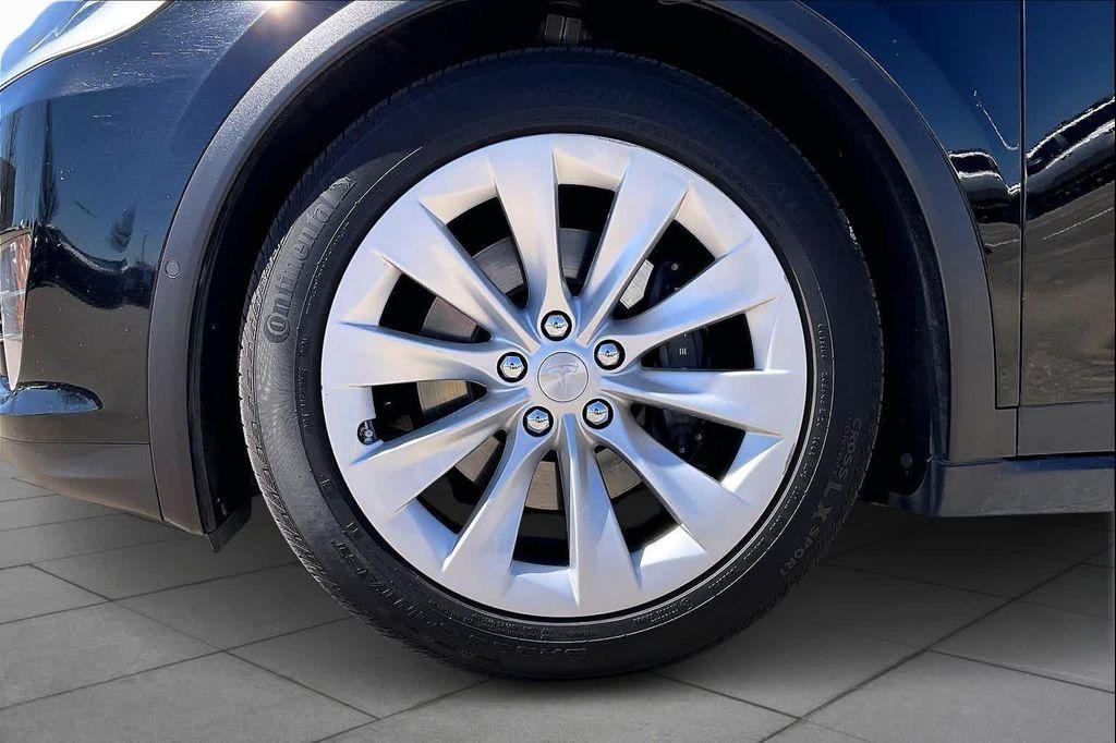 used 2021 Tesla Model X car, priced at $34,995