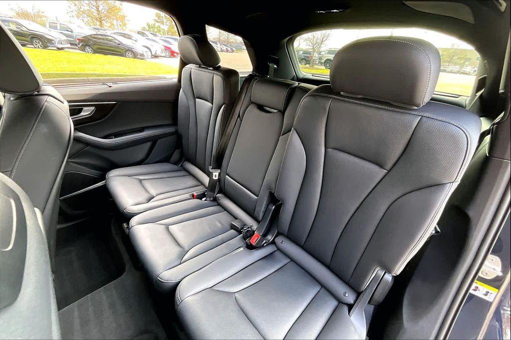 used 2025 Audi Q7 car, priced at $52,995