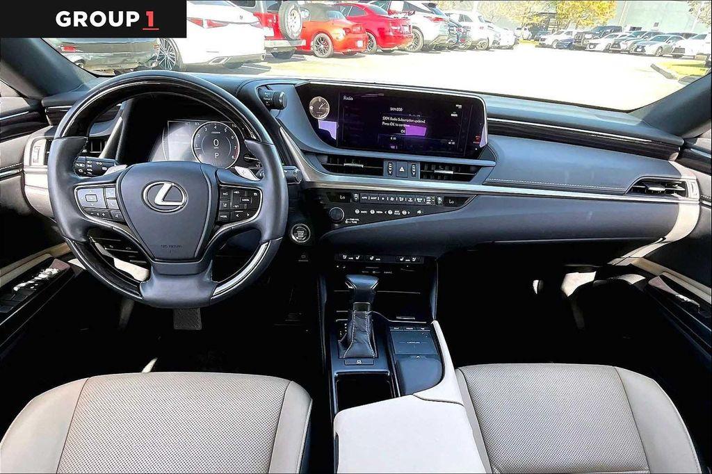 used 2020 Lexus ES 350 car, priced at $31,262