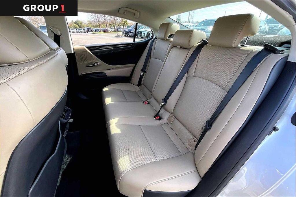 used 2020 Lexus ES 350 car, priced at $31,262