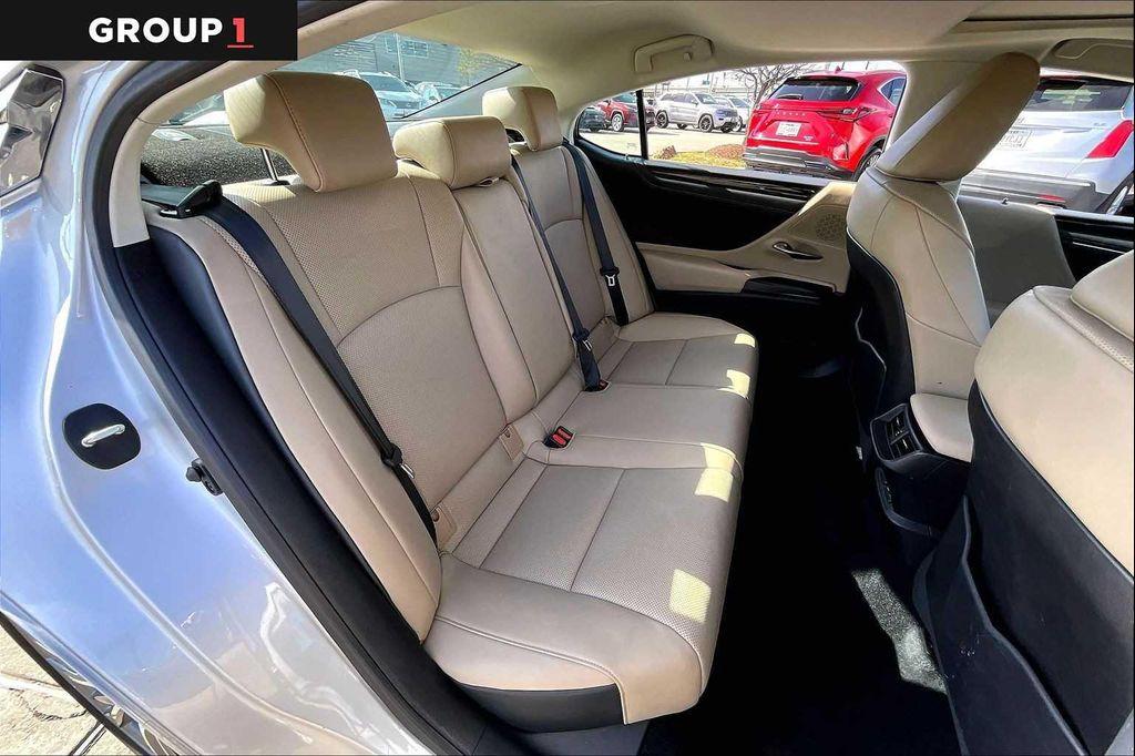 used 2020 Lexus ES 350 car, priced at $31,262