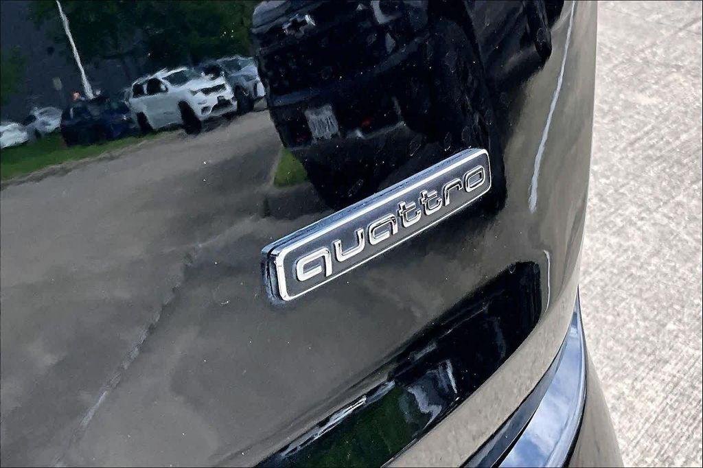 used 2022 Audi Q7 car, priced at $35,624