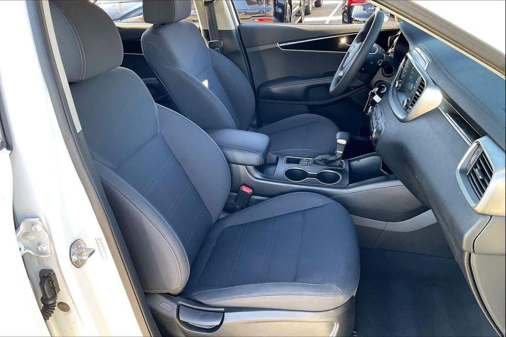 used 2020 Kia Sorento car, priced at $17,995