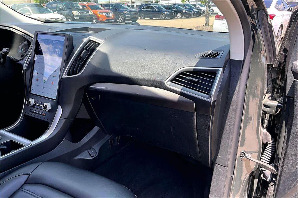 used 2024 Ford Edge car, priced at $23,220