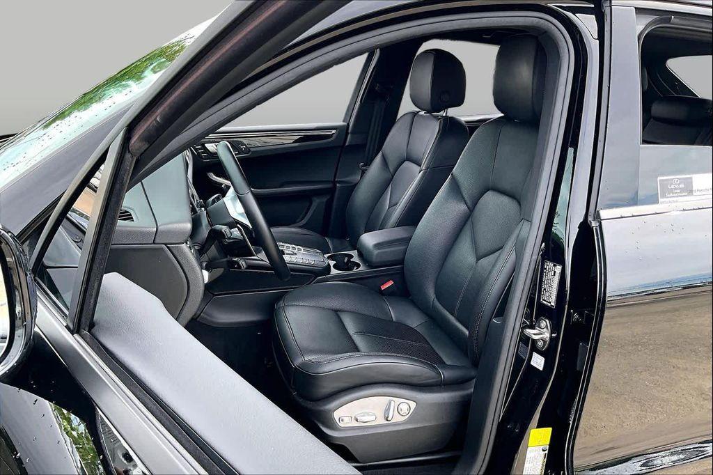 used 2018 Porsche Macan car, priced at $20,720