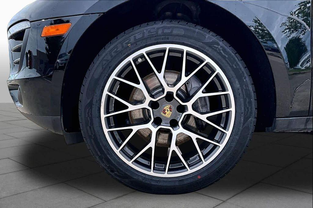 used 2018 Porsche Macan car, priced at $20,720