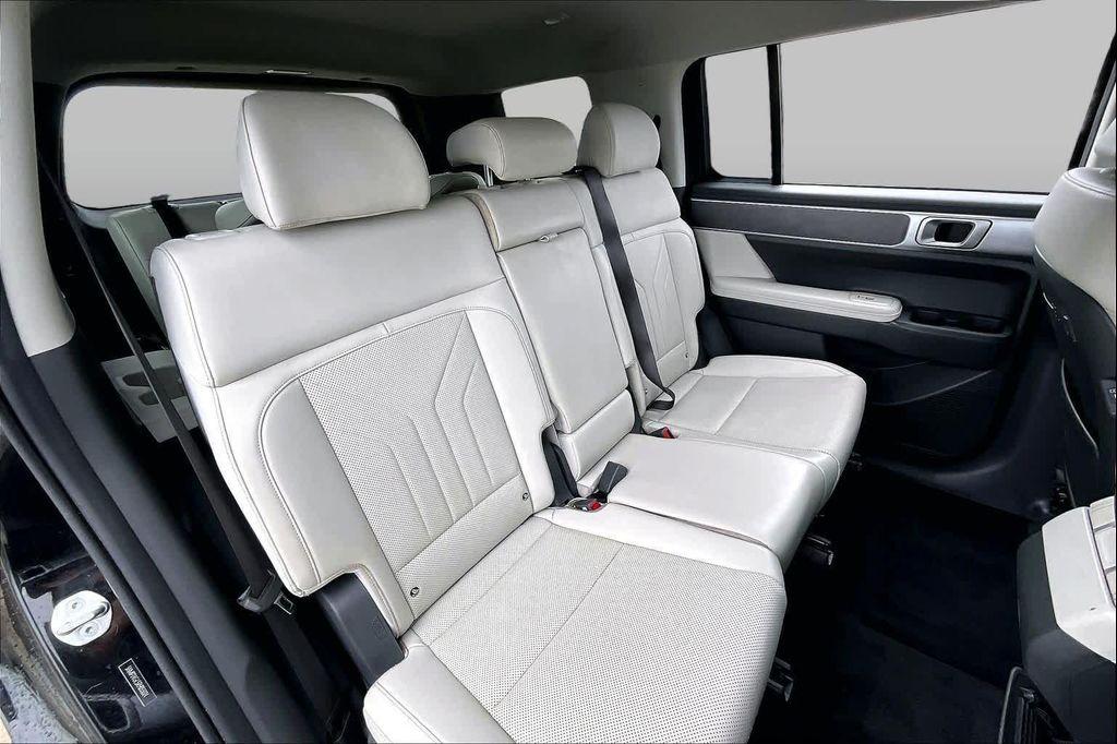used 2024 Hyundai Santa Fe car, priced at $28,720