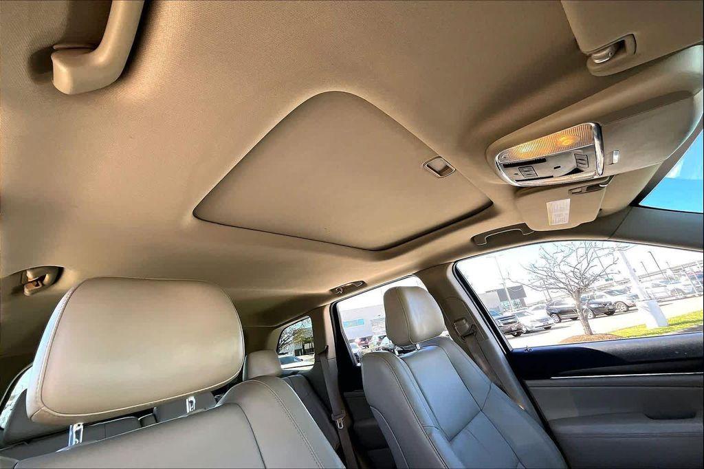 used 2015 Jeep Grand Cherokee car, priced at $14,995