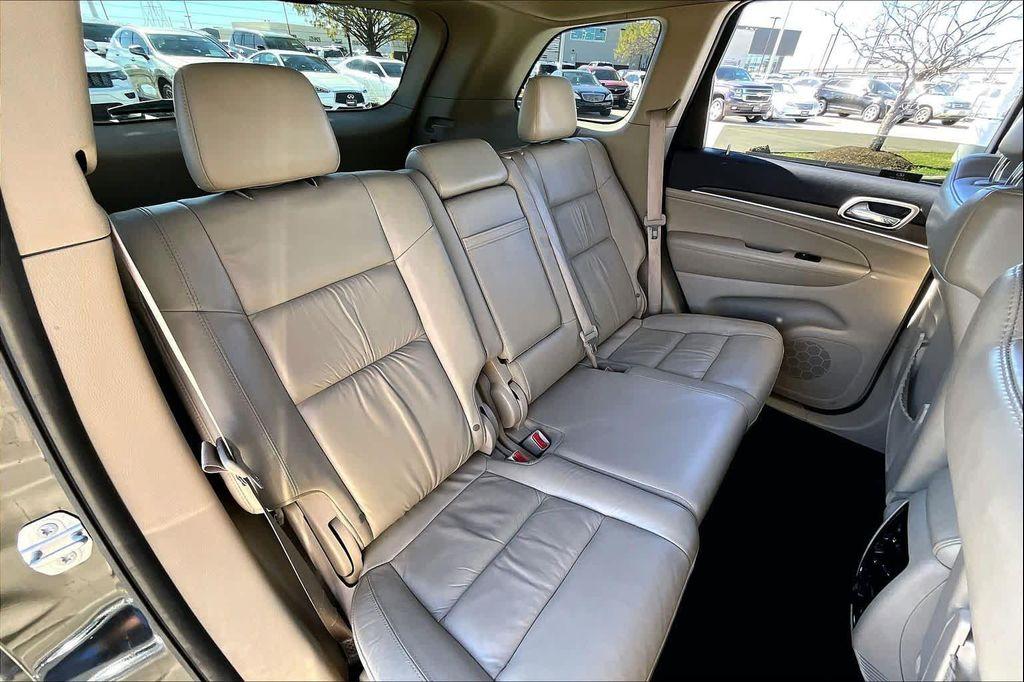 used 2015 Jeep Grand Cherokee car, priced at $14,995