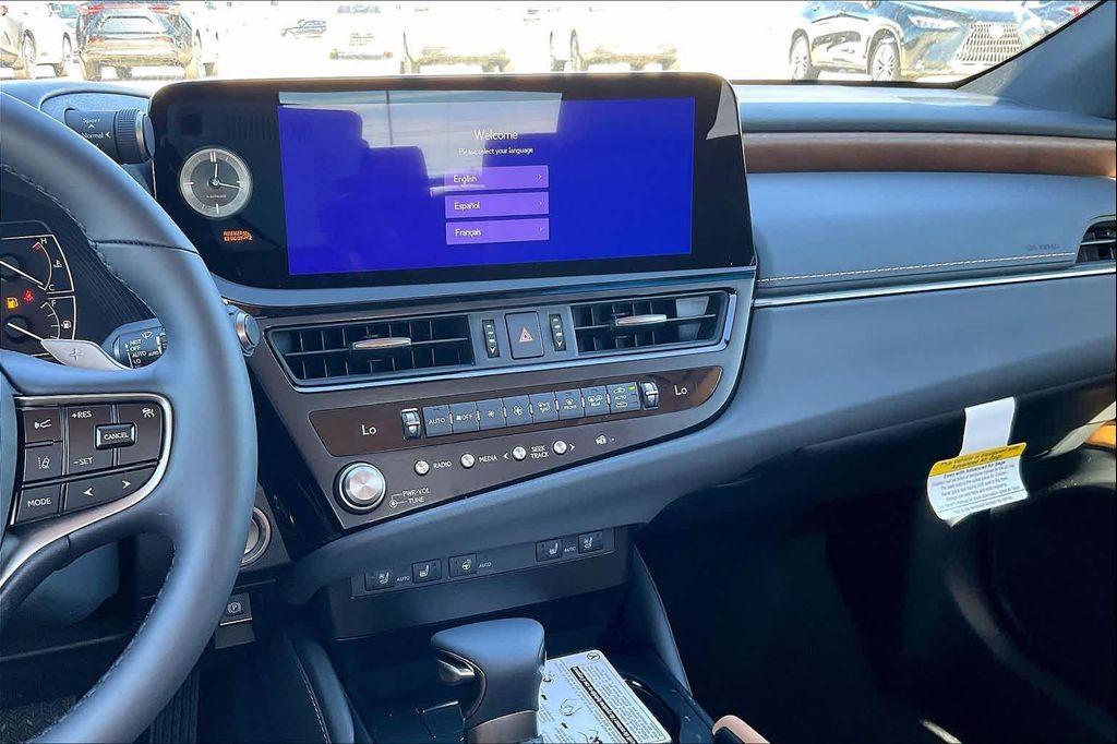 new 2025 Lexus ES 350 car, priced at $49,550