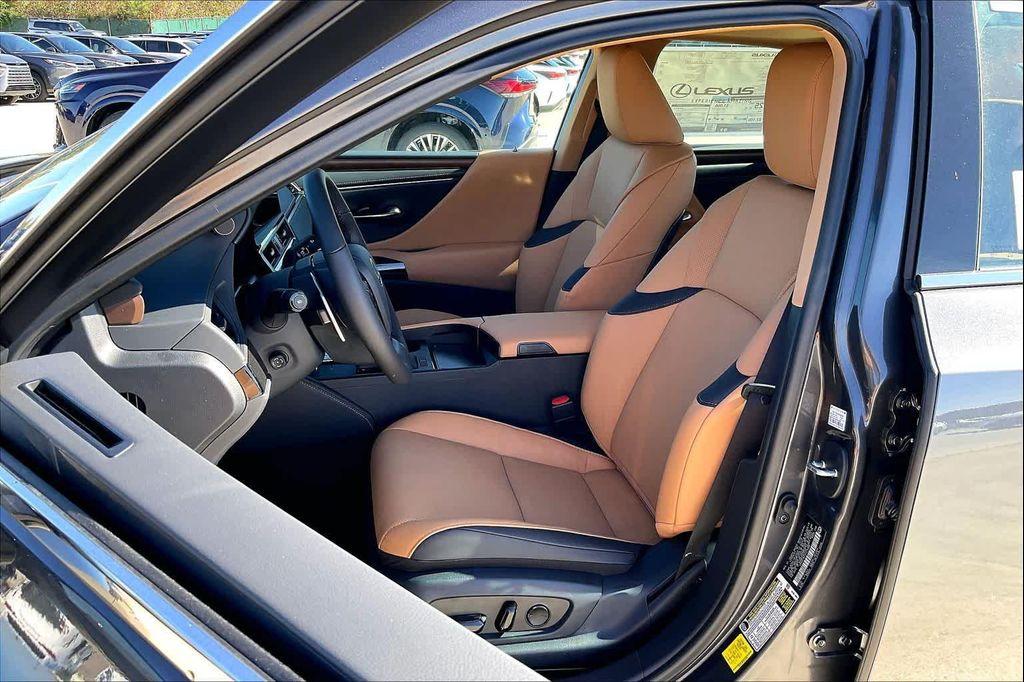 new 2025 Lexus ES 350 car, priced at $49,550
