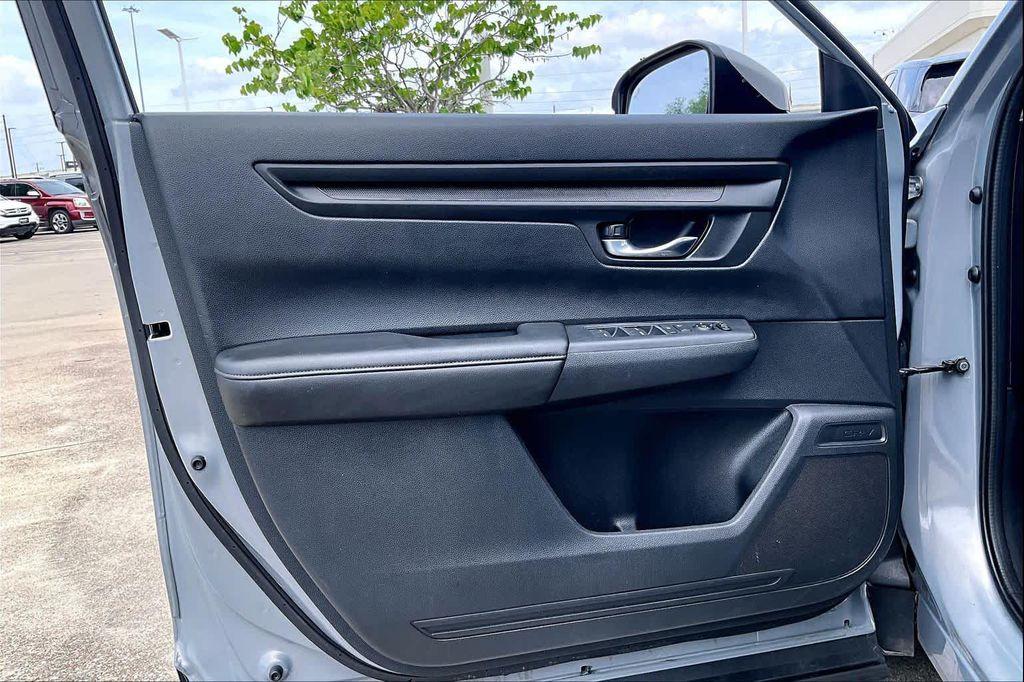 used 2025 Honda CR-V car, priced at $28,220