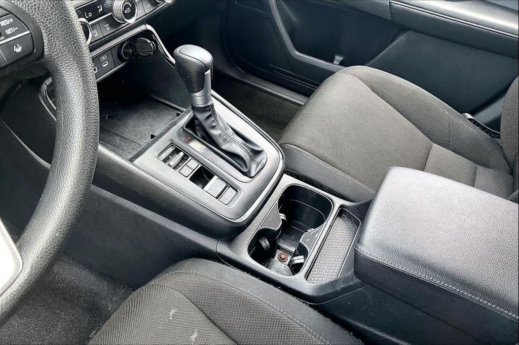 used 2025 Honda CR-V car, priced at $28,220