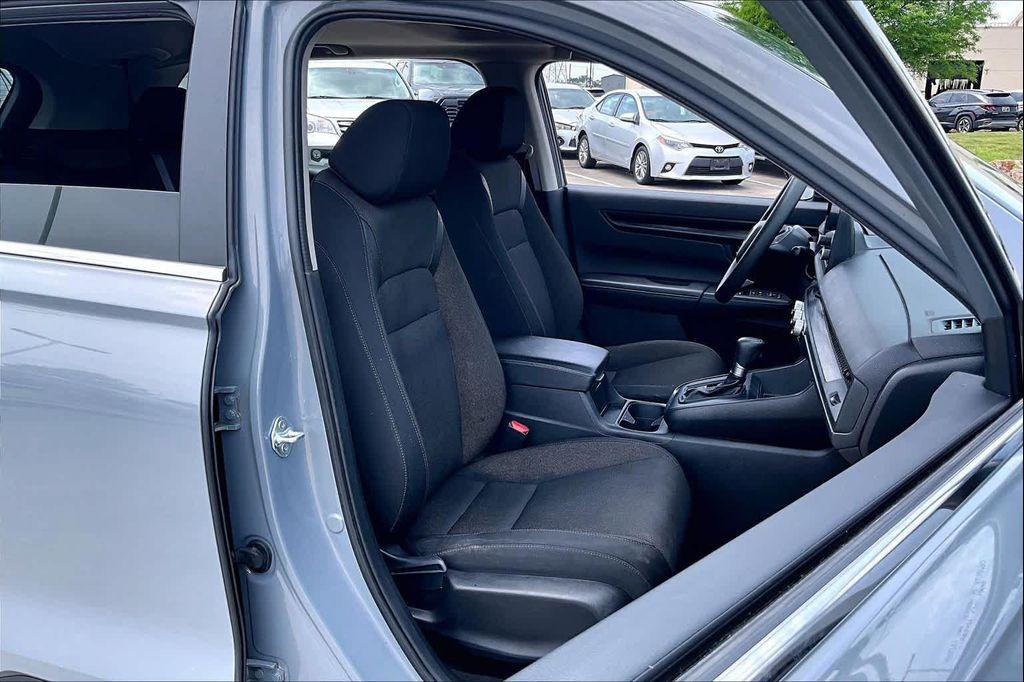 used 2025 Honda CR-V car, priced at $28,220