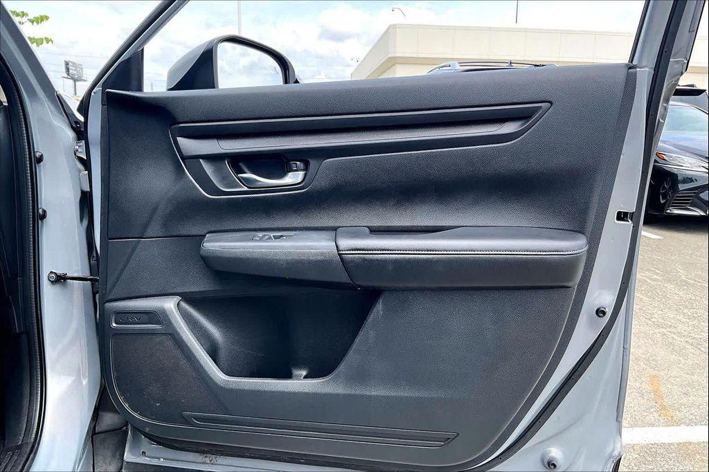used 2025 Honda CR-V car, priced at $28,220