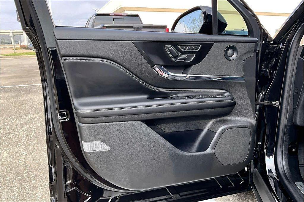 used 2023 Lincoln Corsair car, priced at $38,089