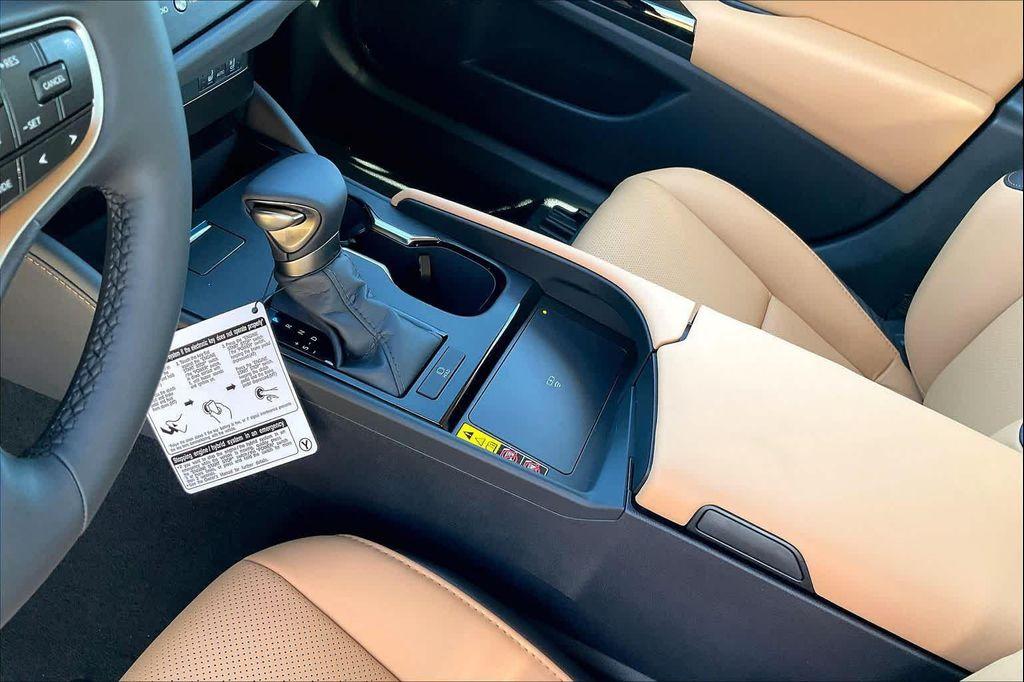 new 2025 Lexus ES 350 car, priced at $49,649