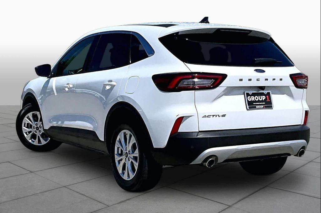 used 2023 Ford Escape car, priced at $20,220