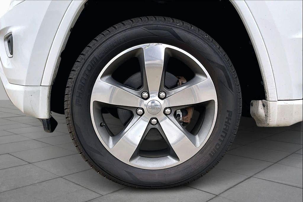 used 2015 Jeep Grand Cherokee car, priced at $10,495