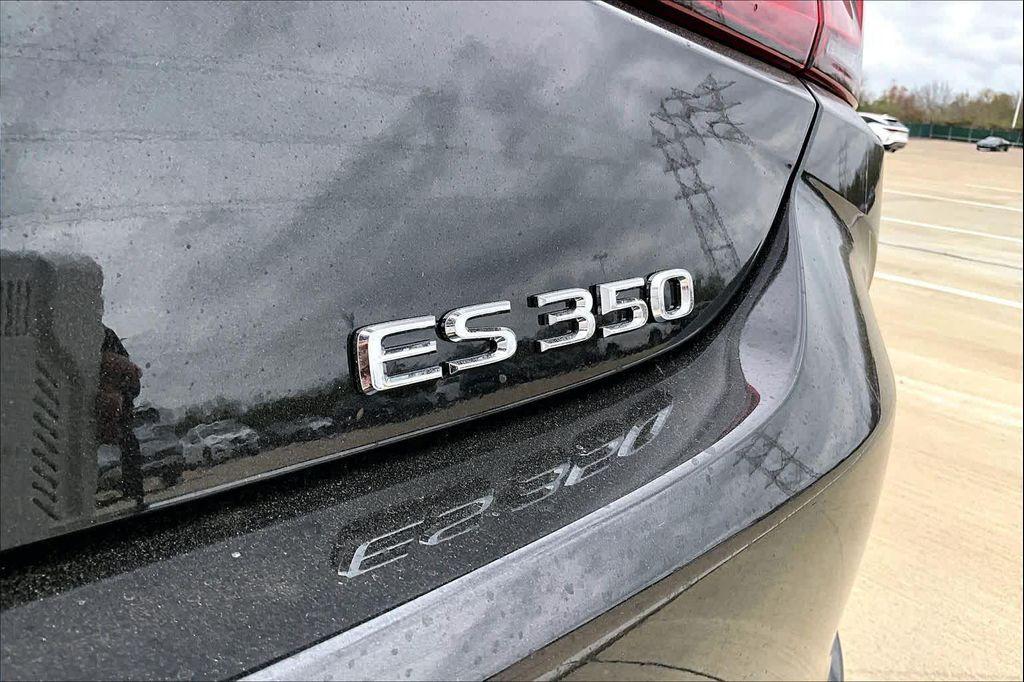 new 2025 Lexus ES 350 car, priced at $47,865