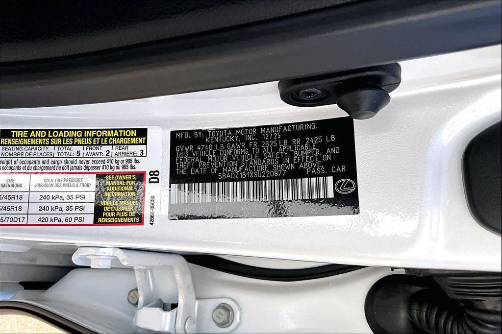 new 2025 Lexus ES 350 car, priced at $49,625