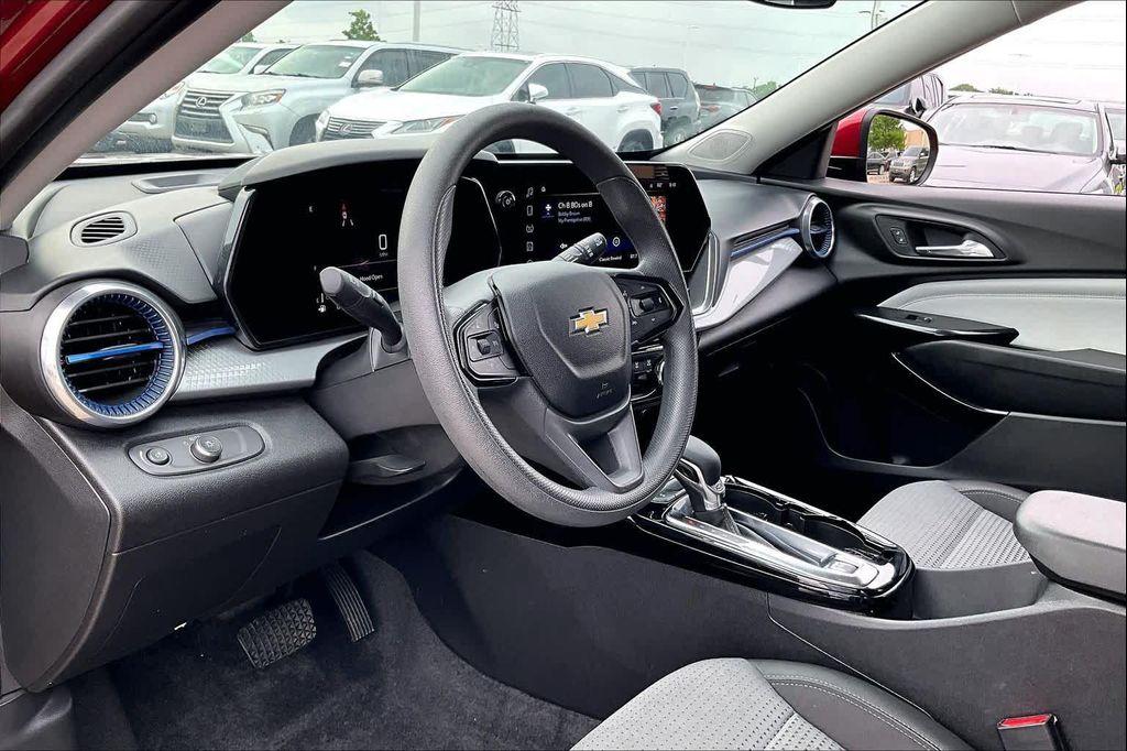 used 2025 Chevrolet Trax car, priced at $19,220