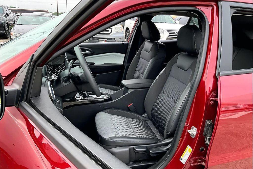 used 2025 Chevrolet Trax car, priced at $19,220