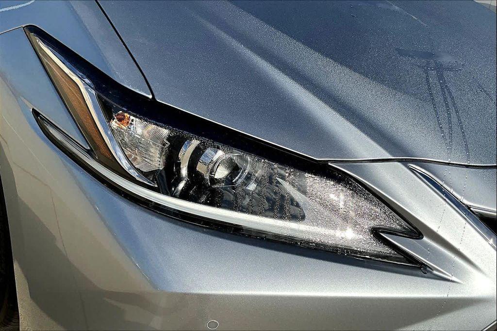 new 2025 Lexus ES 350 car, priced at $49,649