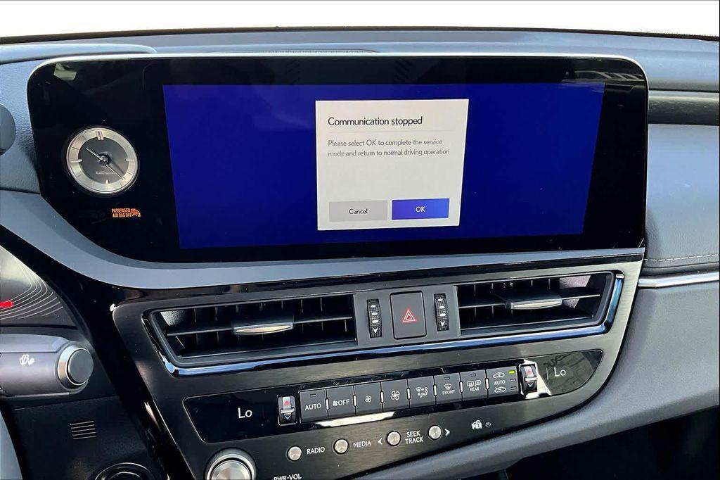 new 2025 Lexus ES 350 car, priced at $49,649